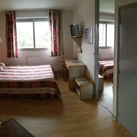 Le Sully Sur Yon לה-רוש-סור-יון