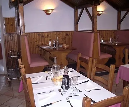 Hotel Le Sully Sur Yon 2*