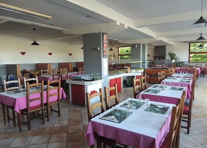 Le Sully Sur Yon לה-רוש-סור-יון